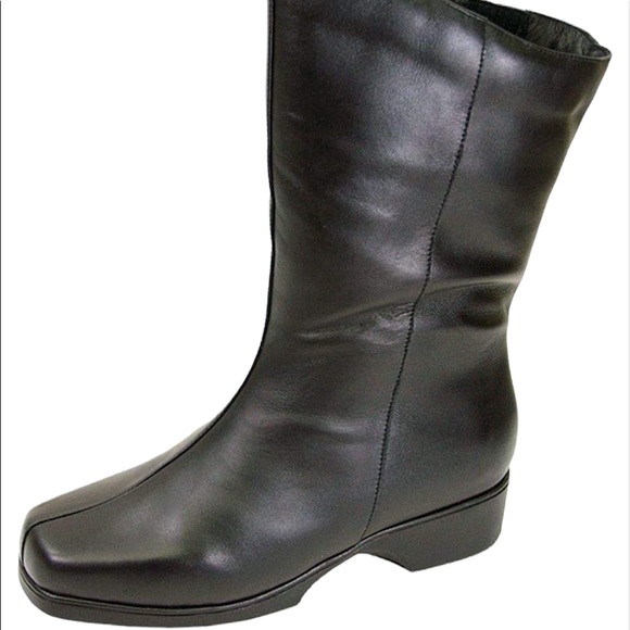 PEERAGE Simone Wide Width Leather Black Boot Size 7.5 Wide Width - Picture 4 of 13